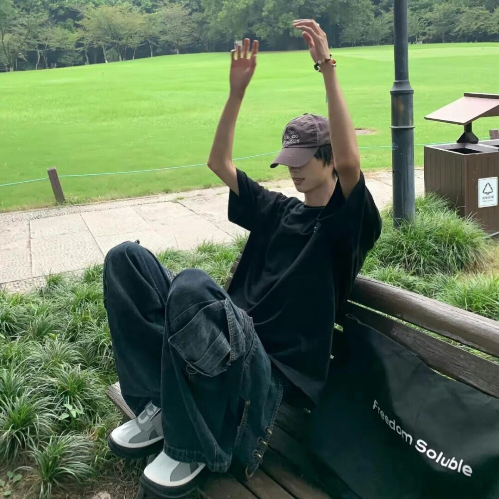 爱恨对峙而我碎裂